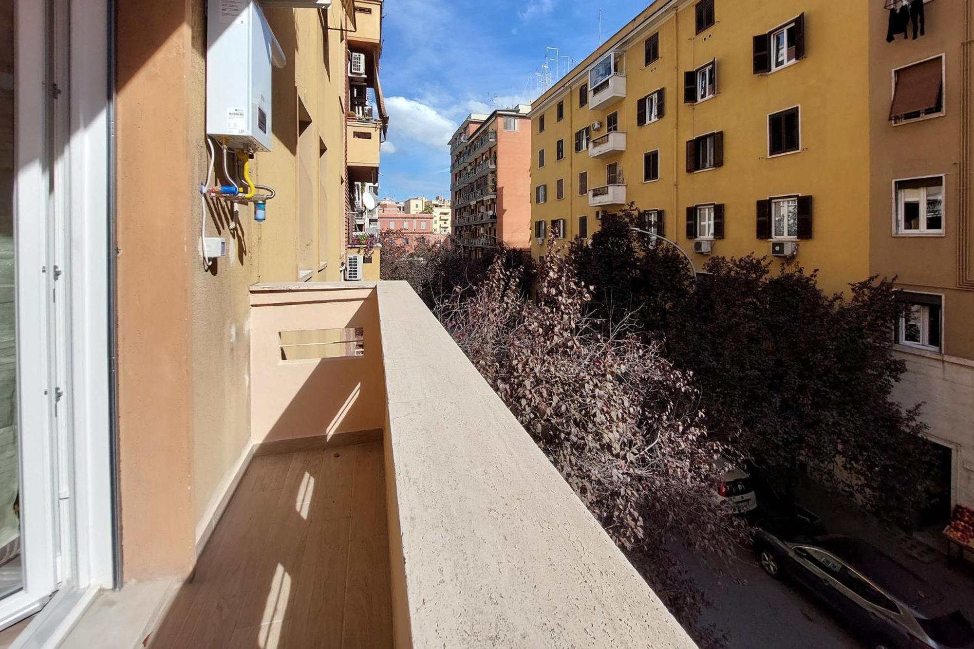 White Wood House * Rome