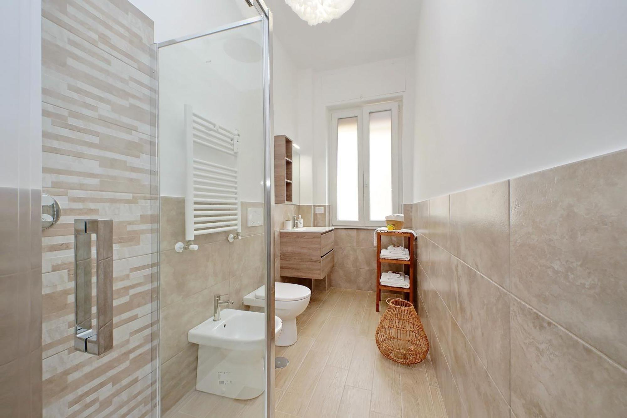 Apartment White Wood House *